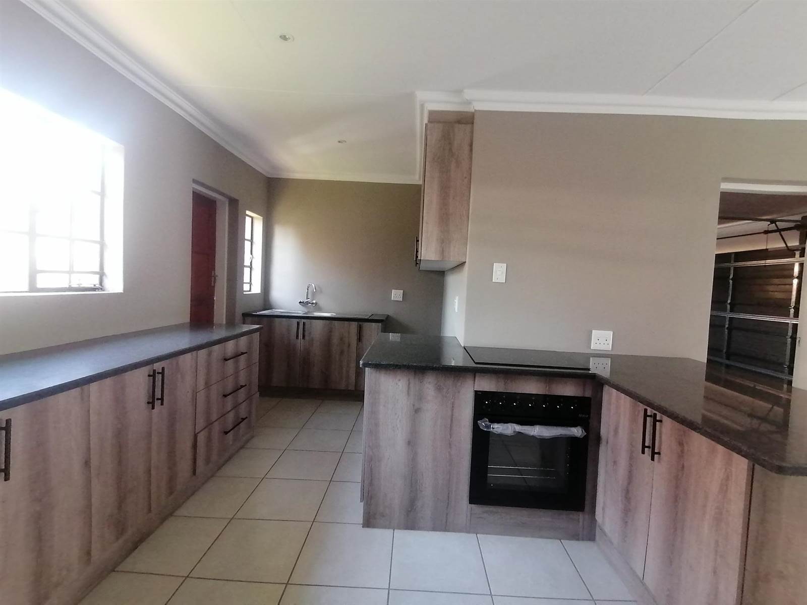 3 Bed Townhouse in Ermelo photo number 10