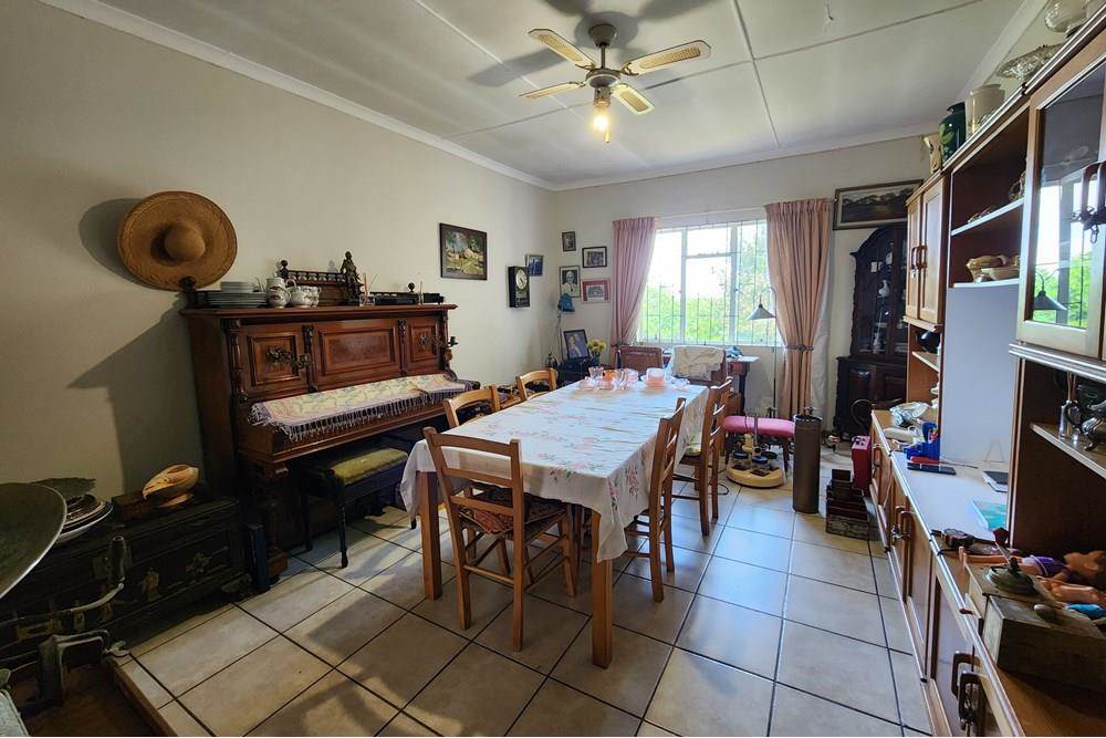 2 Bed House in Humansdorp photo number 6