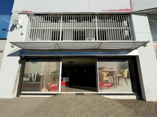325 m² Commercial space 325 m² Commercial space