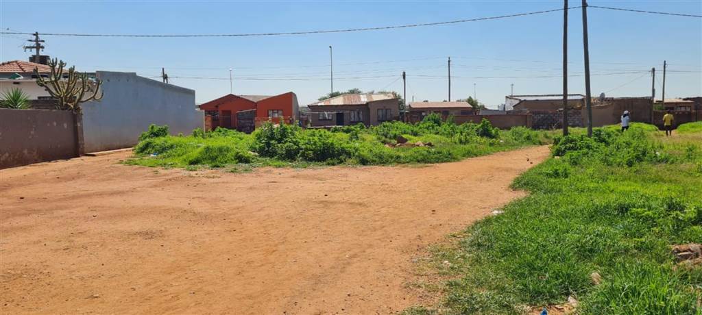 1456 m² Land available in Katlehong photo number 13