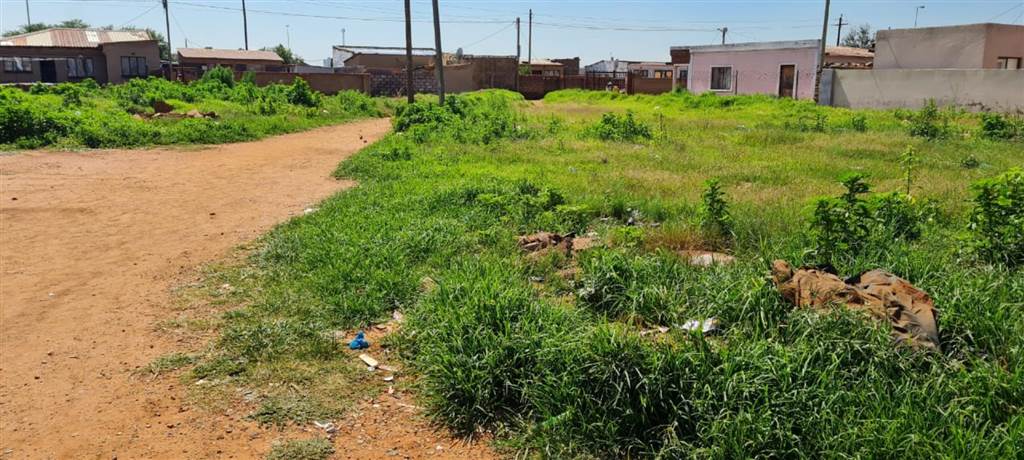 1456 m² Land available in Katlehong photo number 4