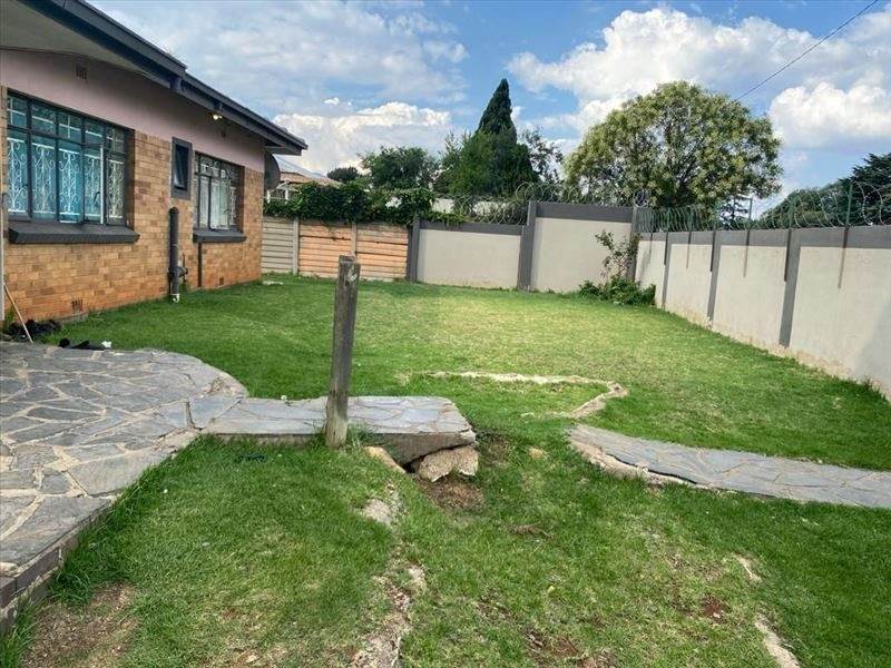 10 Bed House in Kempton Park Ext 2 photo number 8