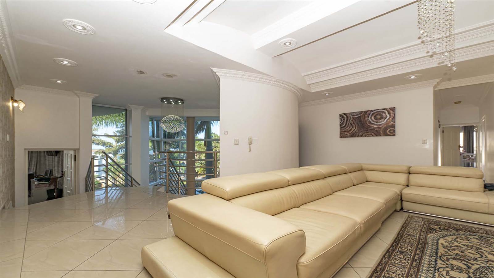 5 Bed House in Umhlanga Rocks photo number 11