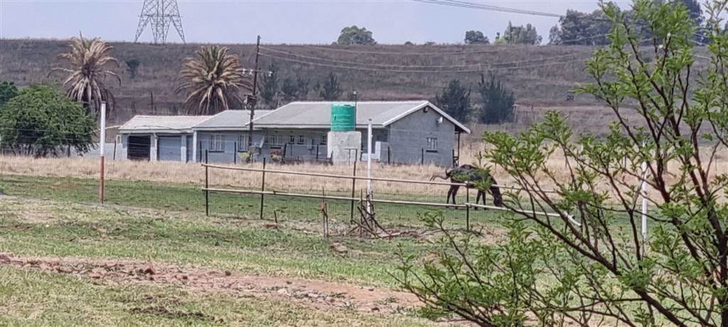 10.9 ha Smallholding in Witbank Central photo number 28