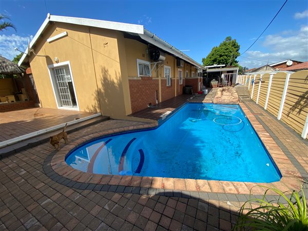 3 Bedroom House 3 Bedroom House