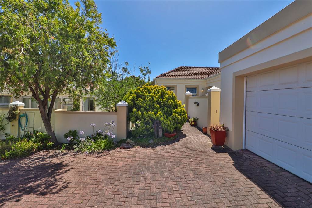 3 Bed House for sale in Kleinmond T4459801 Private Property