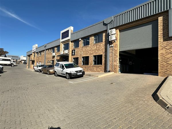 530  m² Industrial space