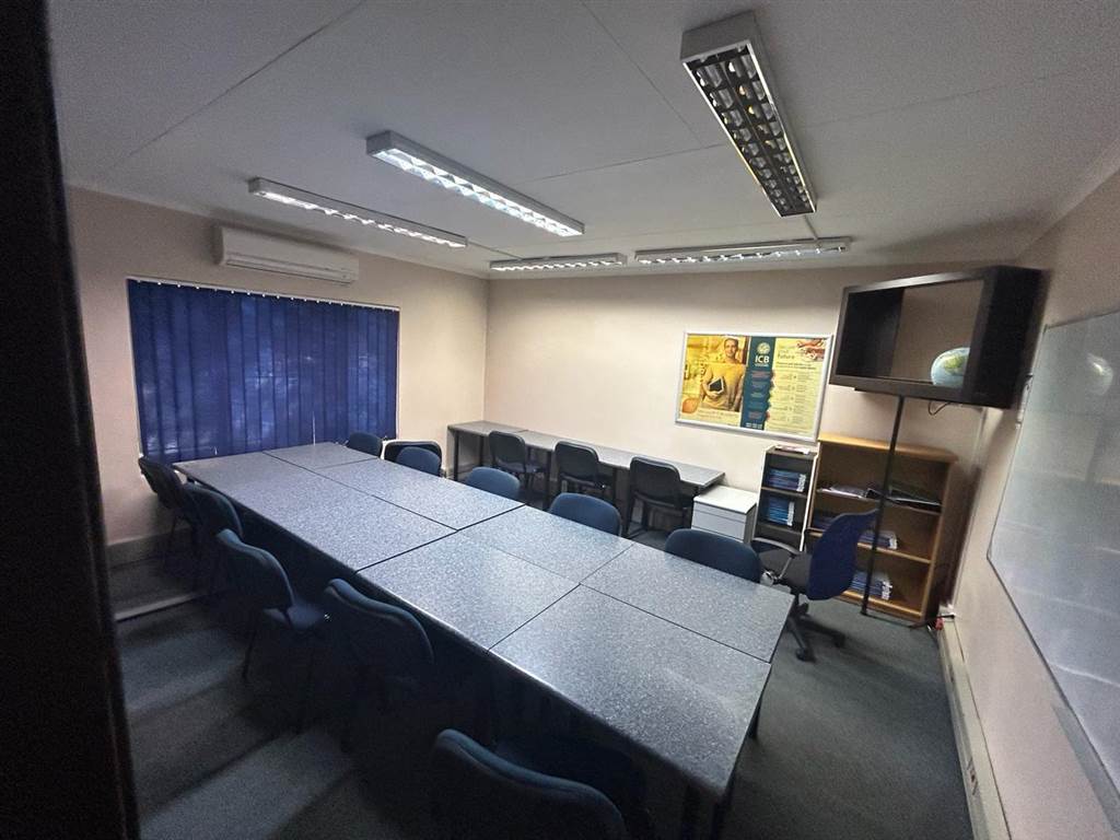 683  m² Commercial space in Nelspruit photo number 26