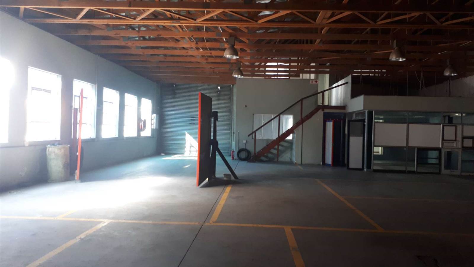 440  m² Commercial space in Nelspruit Central photo number 11