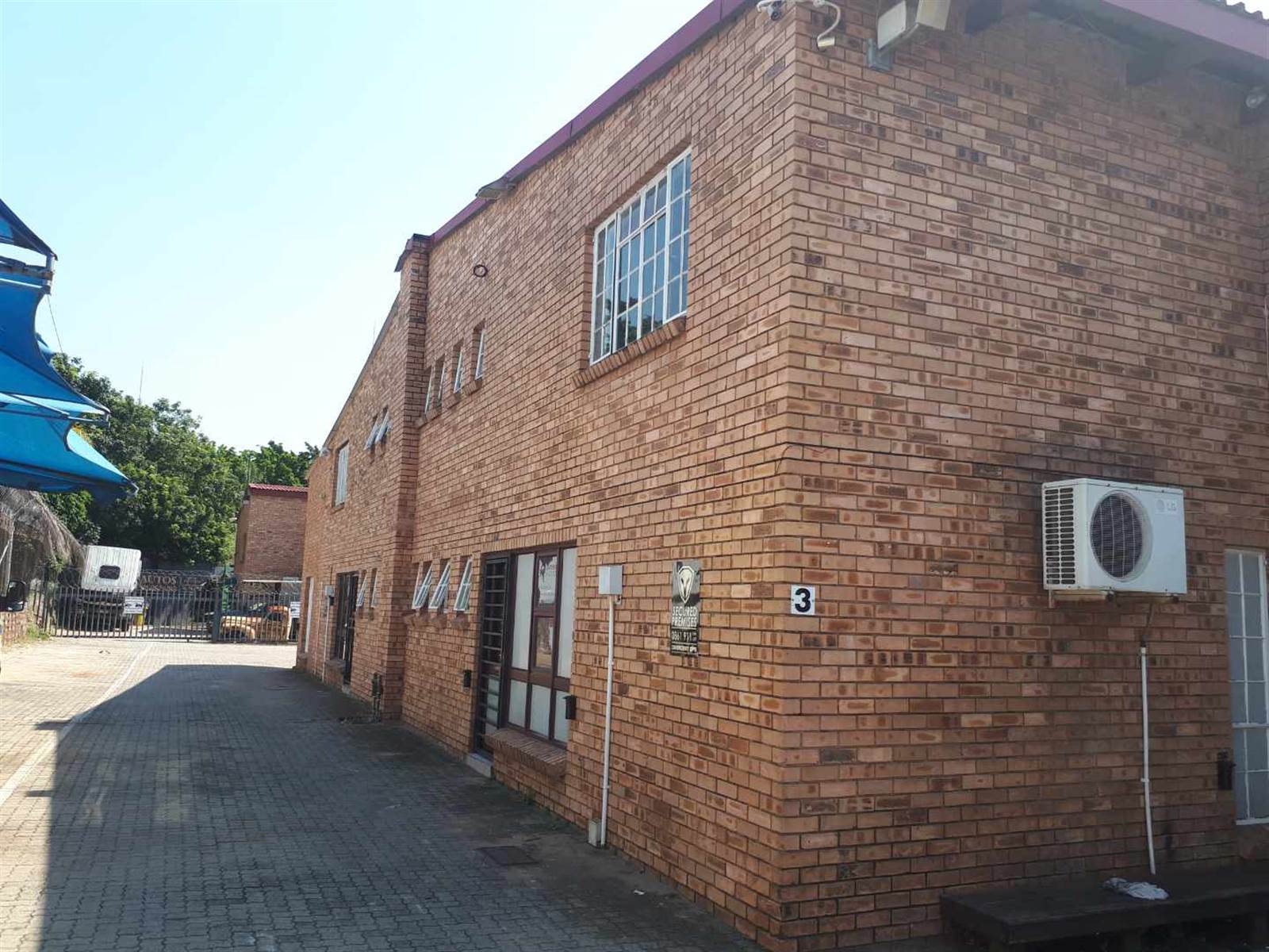 440  m² Commercial space in Nelspruit Central photo number 2