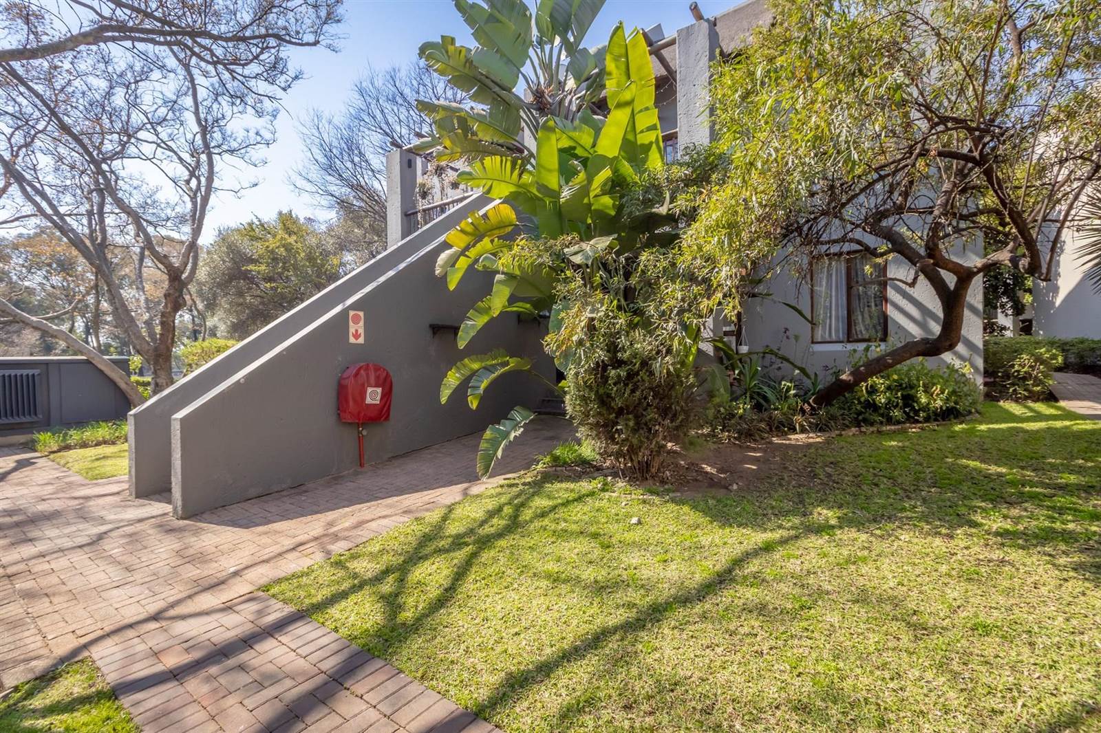 1 Bed Townhouse in Jukskei Park photo number 2