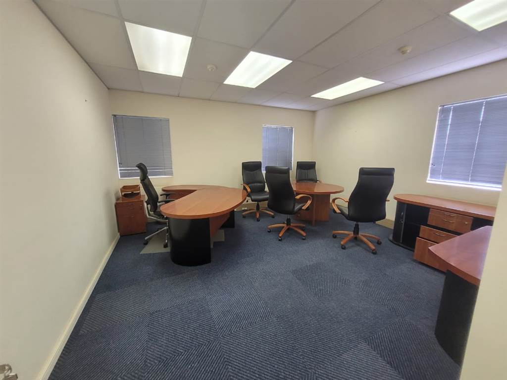 124  m² Commercial space in Kempton Park Central photo number 8