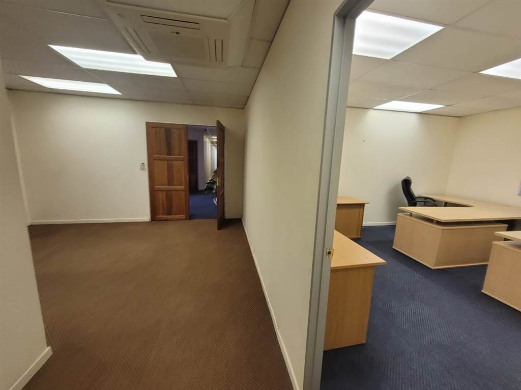 124  m² Commercial space in Kempton Park Central photo number 11