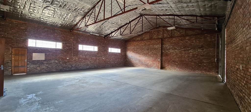 227  m² Industrial space in Potchefstroom Central photo number 8