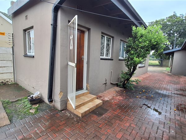 1 Bedroom Garden Cottage 1 Bedroom Garden Cottage