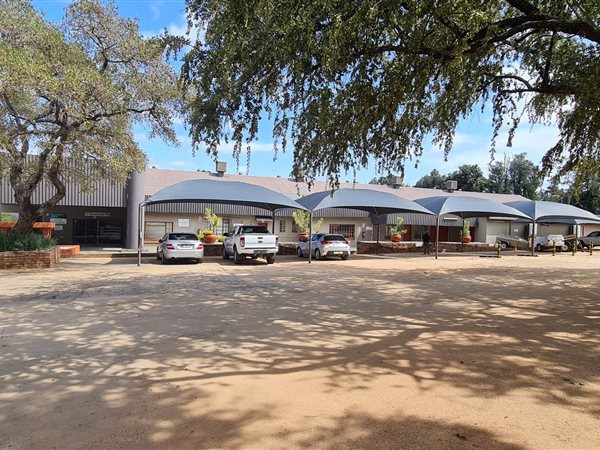 218  m² Commercial space in Hoedspruit