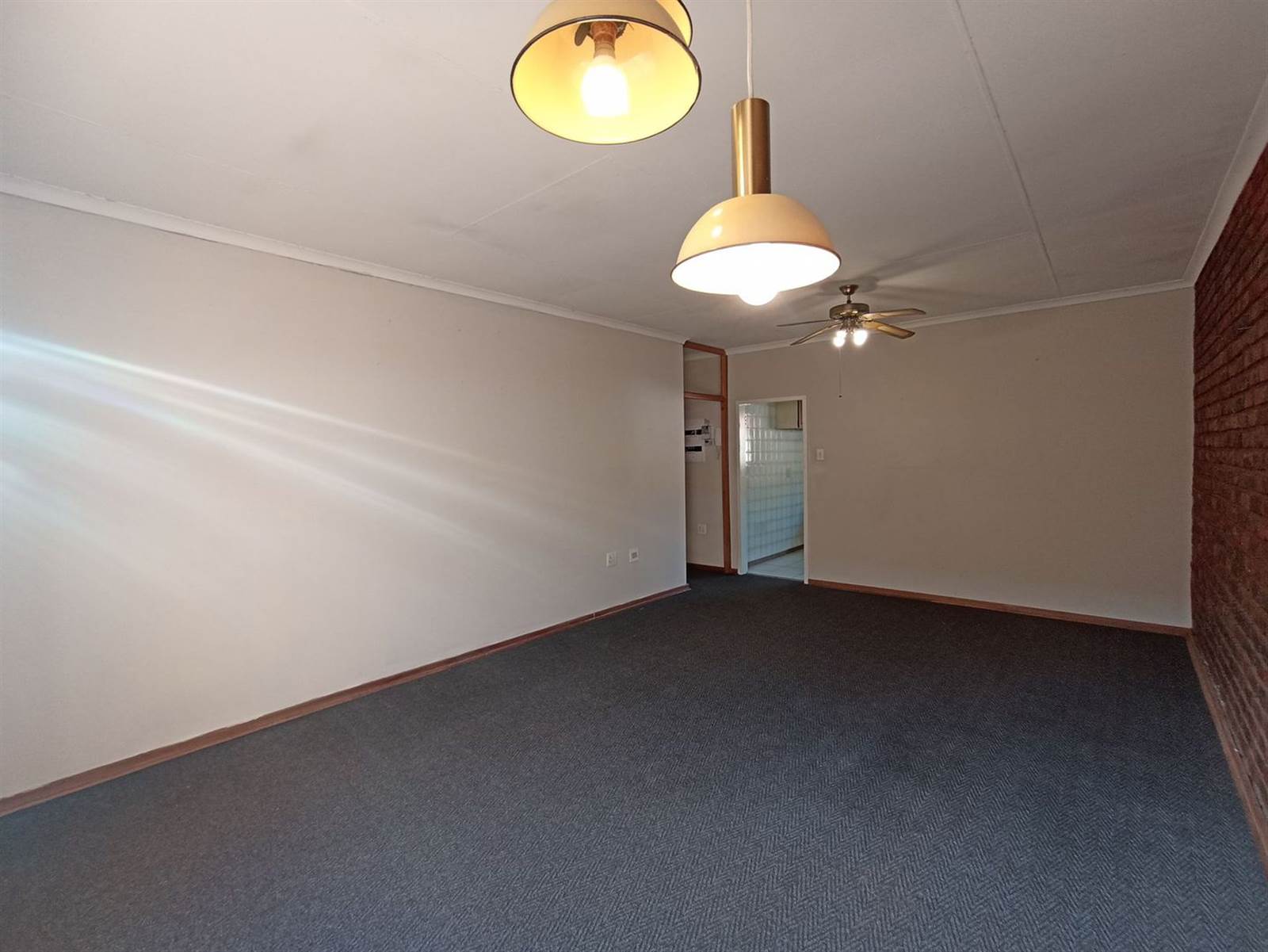 3 Bed Simplex in Potchefstroom Central photo number 5