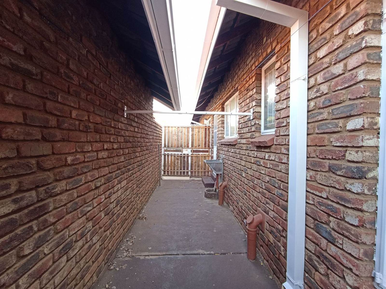 3 Bed Simplex in Potchefstroom Central photo number 27