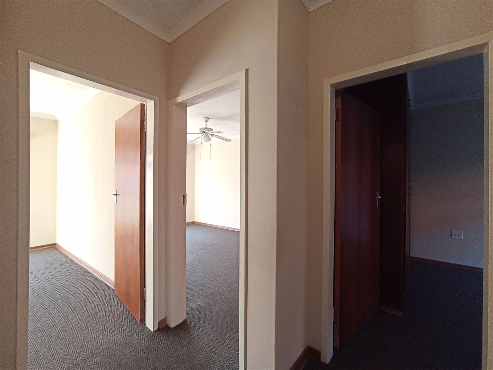 3 Bed Simplex in Potchefstroom Central photo number 17