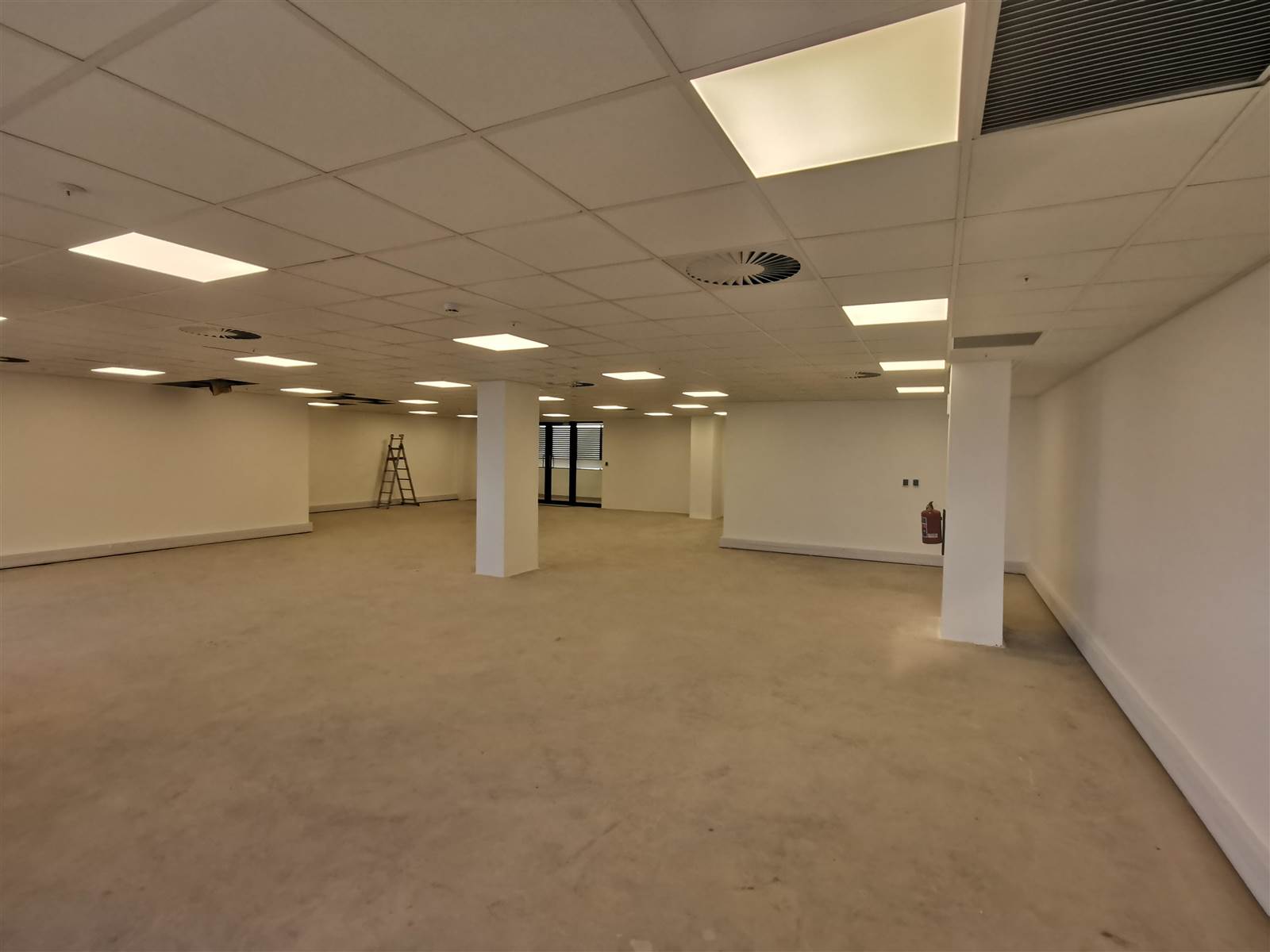 231  m² Commercial space in Umhlanga Ridge photo number 15