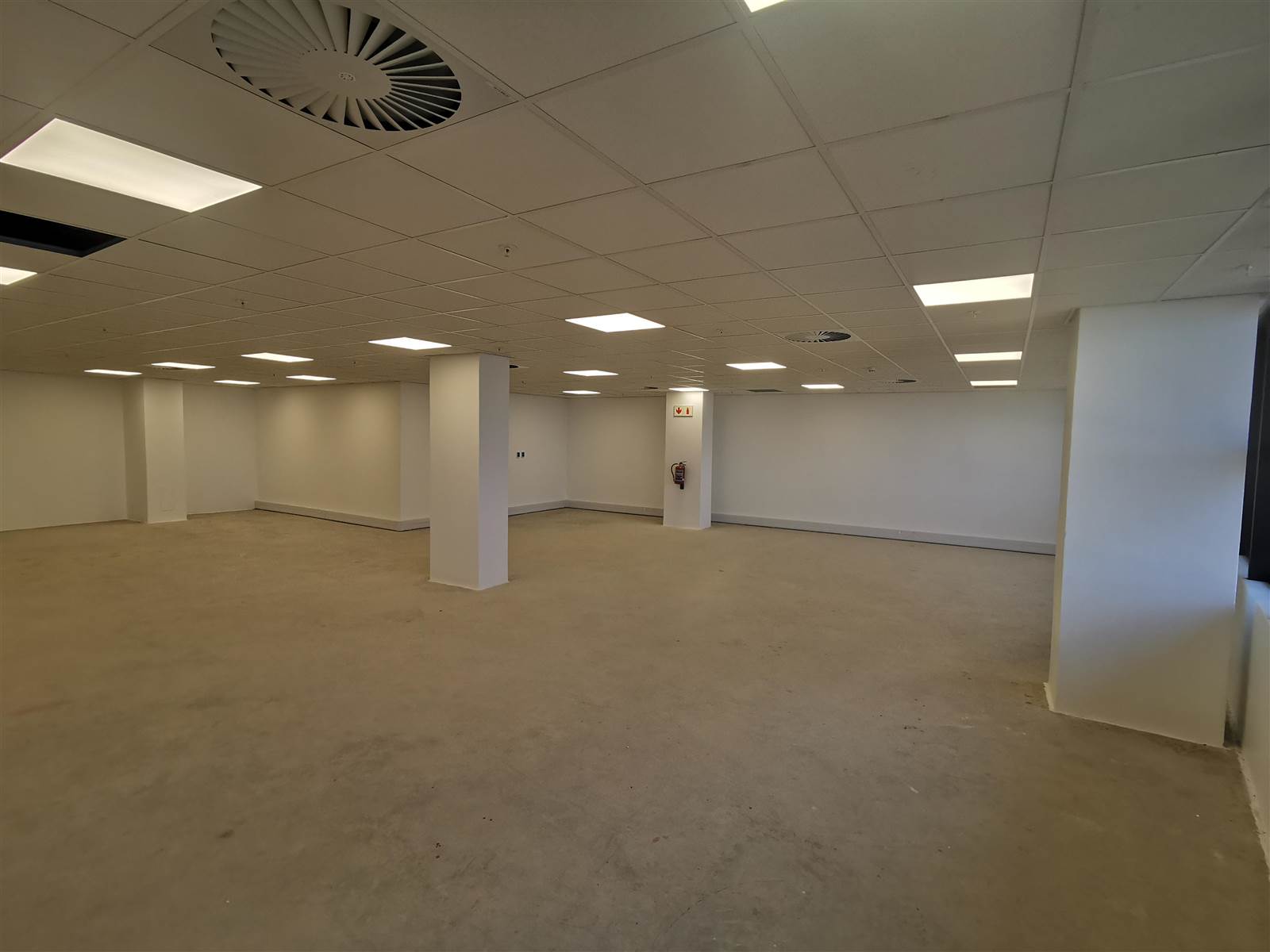 231  m² Commercial space in Umhlanga Ridge photo number 21