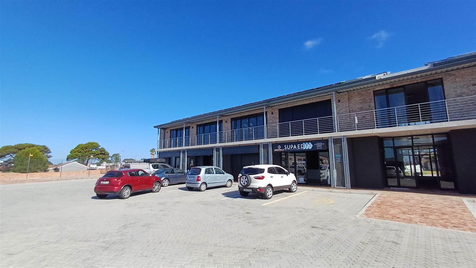 372  m² Commercial space in Fairview photo number 14