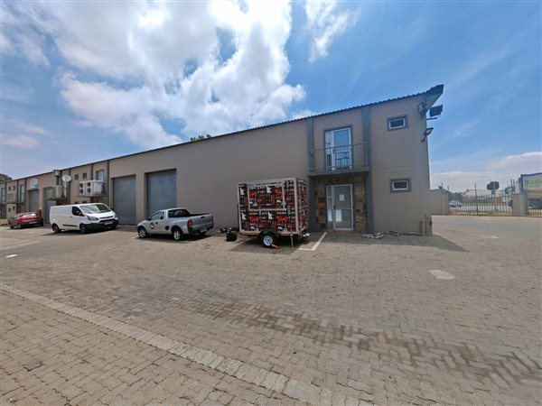 201 m² Industrial space 201 m² Industrial space