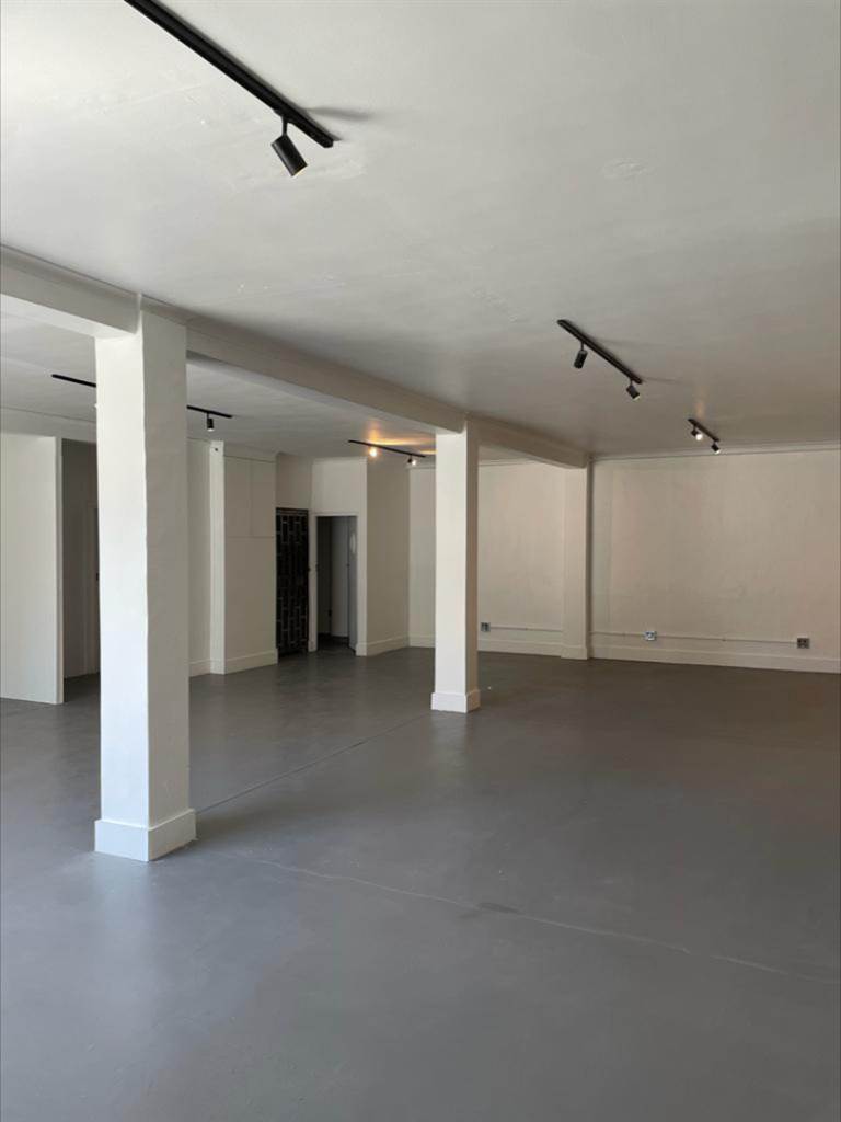 283  m² Commercial space in Woodstock photo number 3