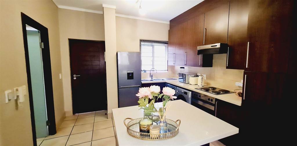 2 Bed Cluster in Witkoppen photo number 4