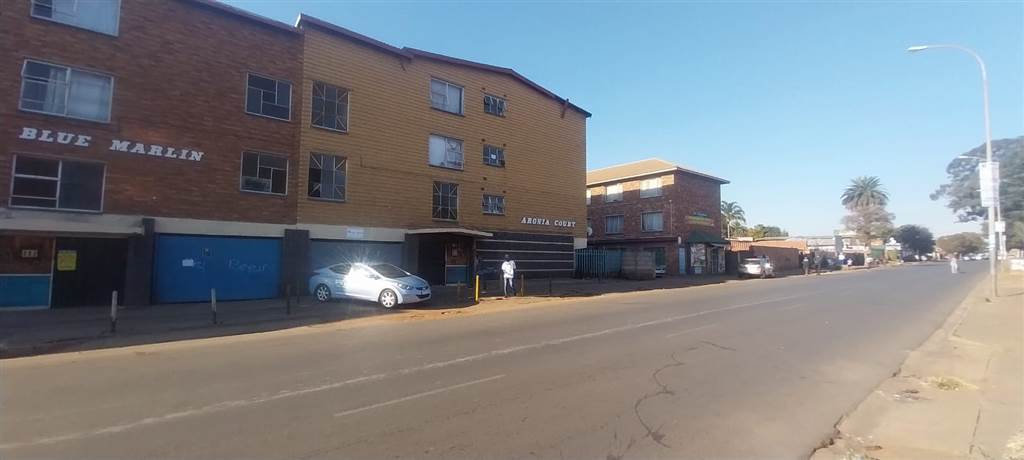 1 Bed Apartment in Kempton Park West photo number 12
