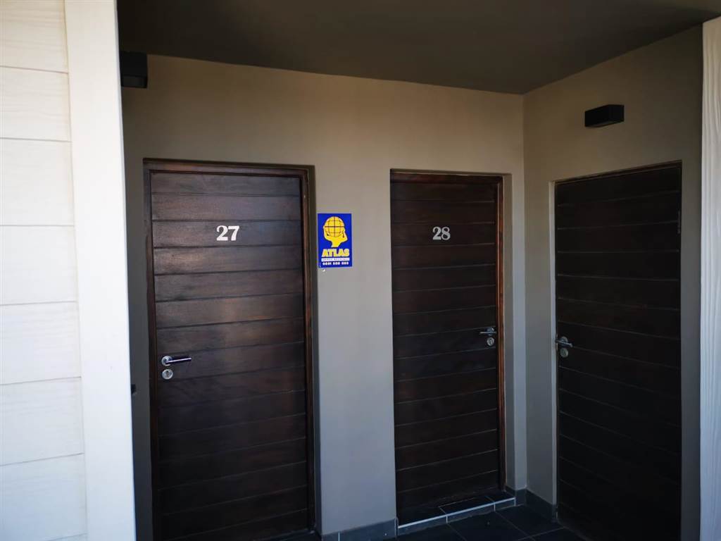 2 Bed Apartment in Pinelands photo number 14