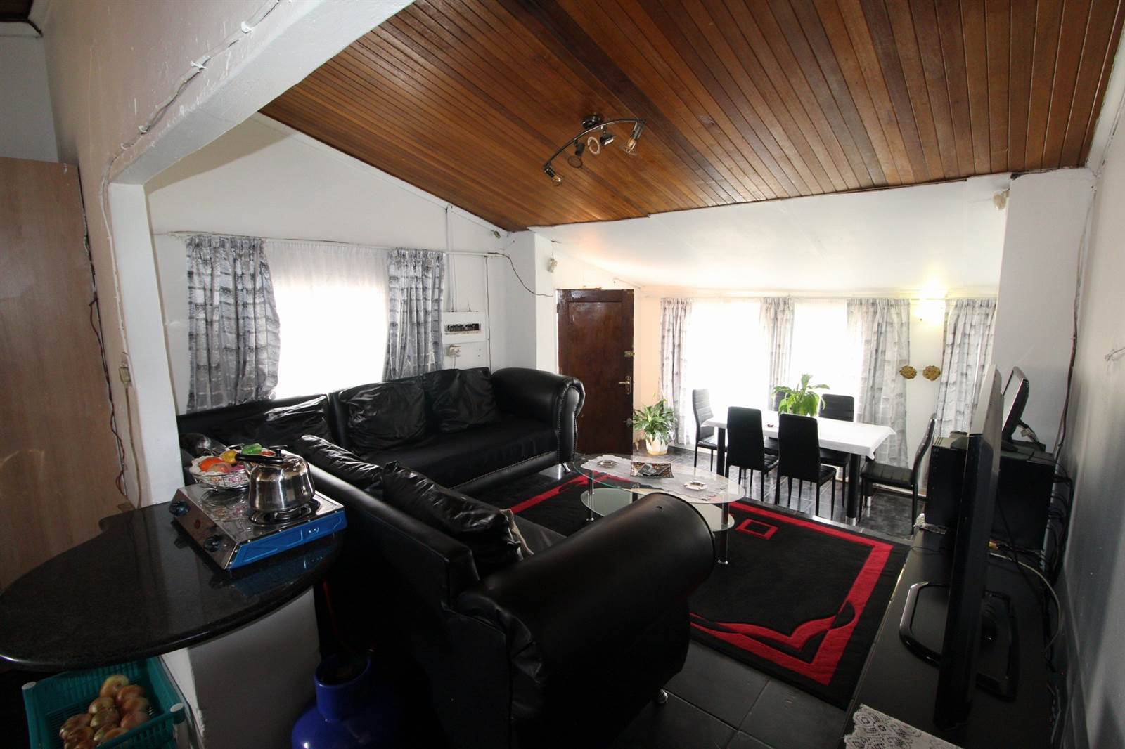 2 Bed House in Riverlea photo number 9