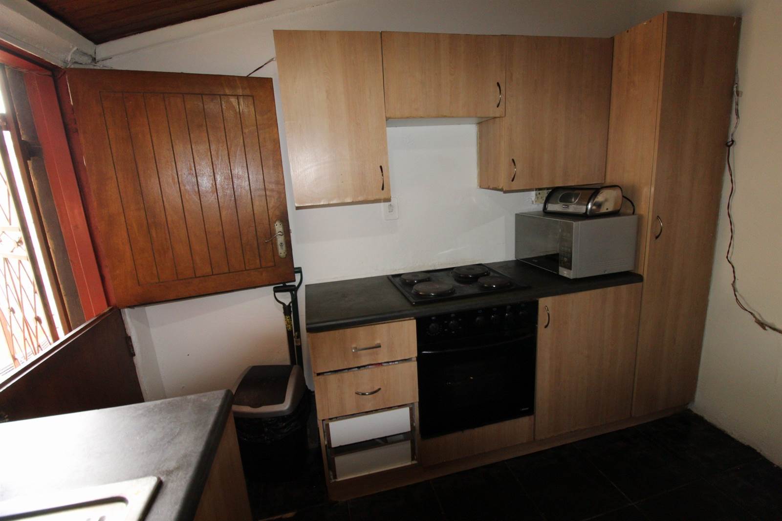 2 Bed House in Riverlea photo number 13