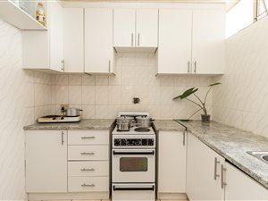 1 Bed Apartment in Sunnyside