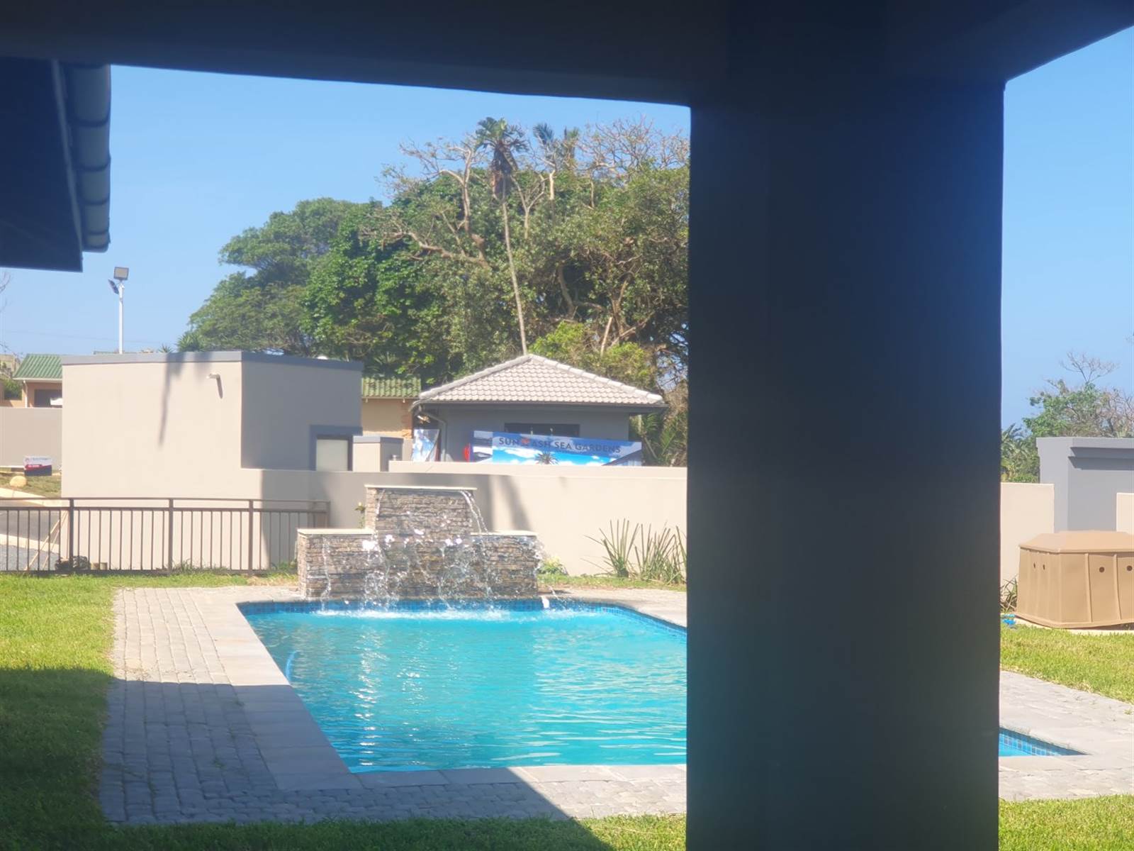 2 Bed Apartment in Umtentweni photo number 22