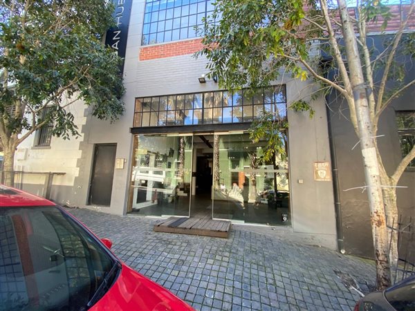 139  m² Commercial space