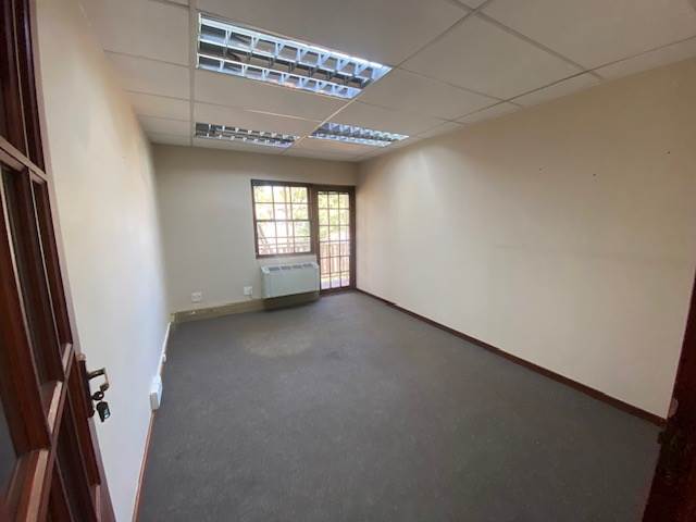 142  m² Office Space in Lyttelton Manor photo number 8