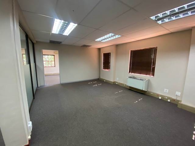 142  m² Office Space in Lyttelton Manor photo number 5