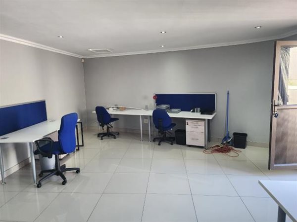 37 m² Office Space 37 m² Office Space