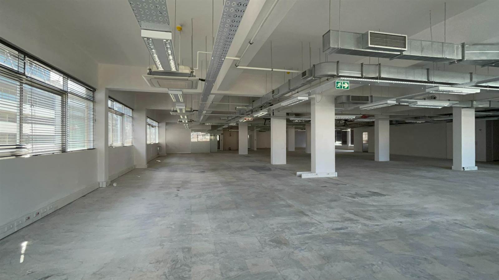 904  m² Office Space in Foreshore photo number 5