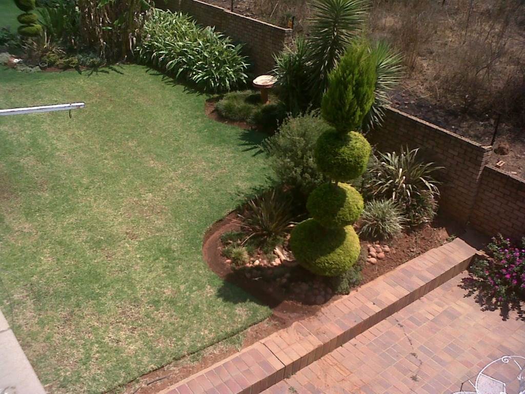 4 Bed House in Hartbeesfontein photo number 18