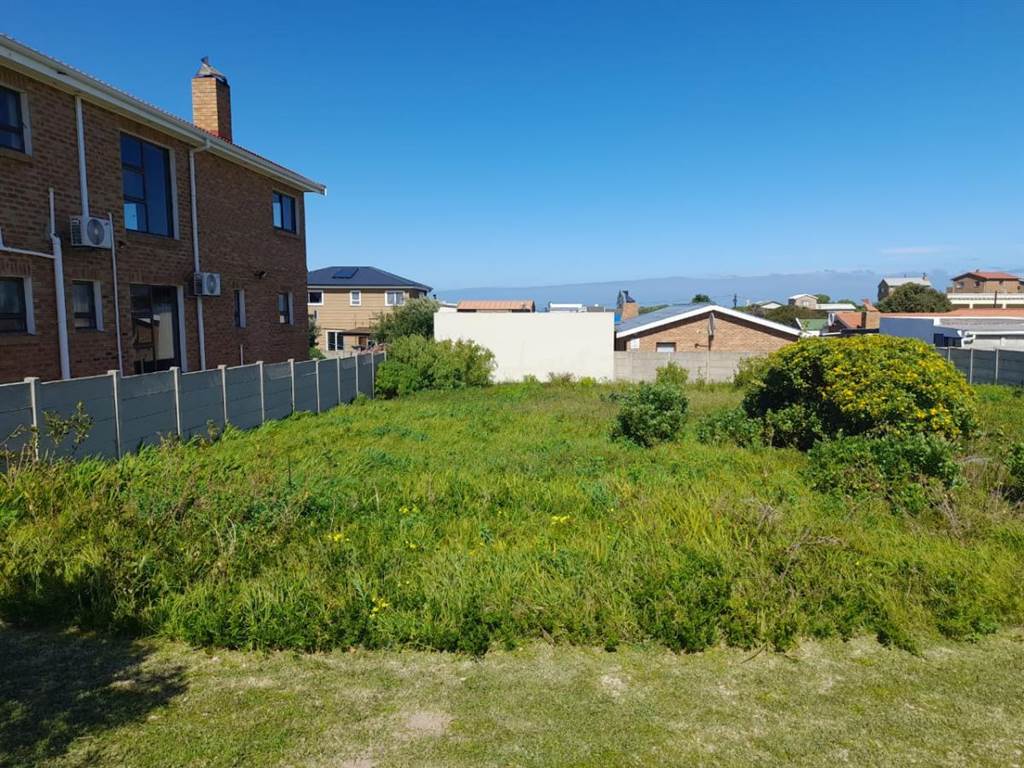 595 m² Land available in Franskraal photo number 2
