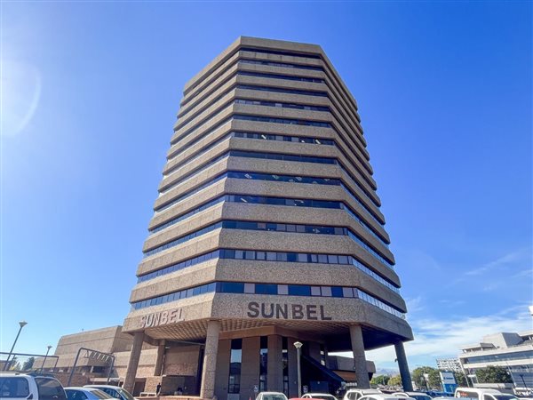 1147  m² Office Space in Bellville Central