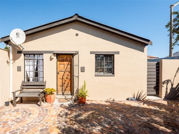2 Bedroom House 2 Bedroom House