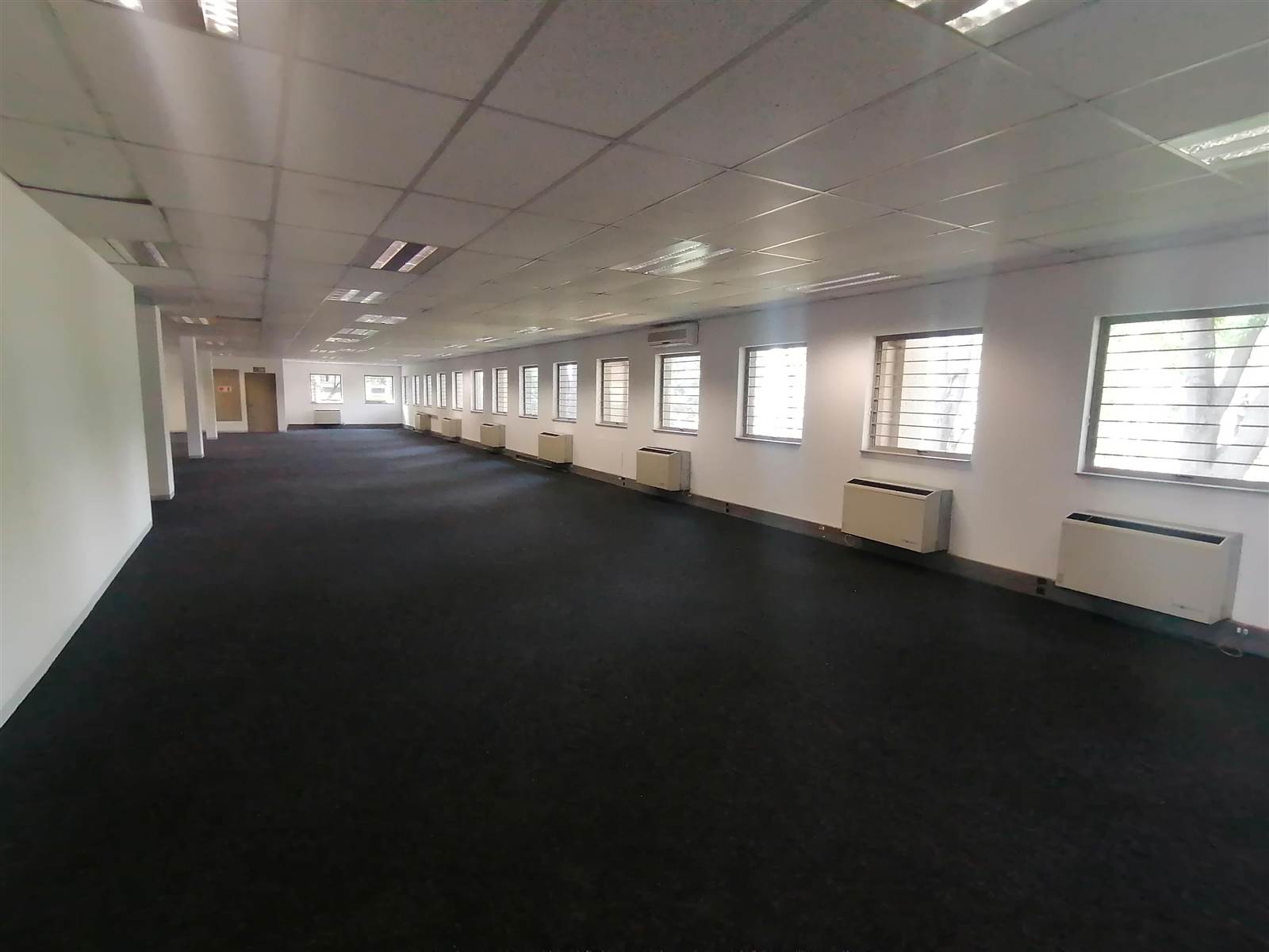 189  m² Commercial space in Halfway House photo number 6