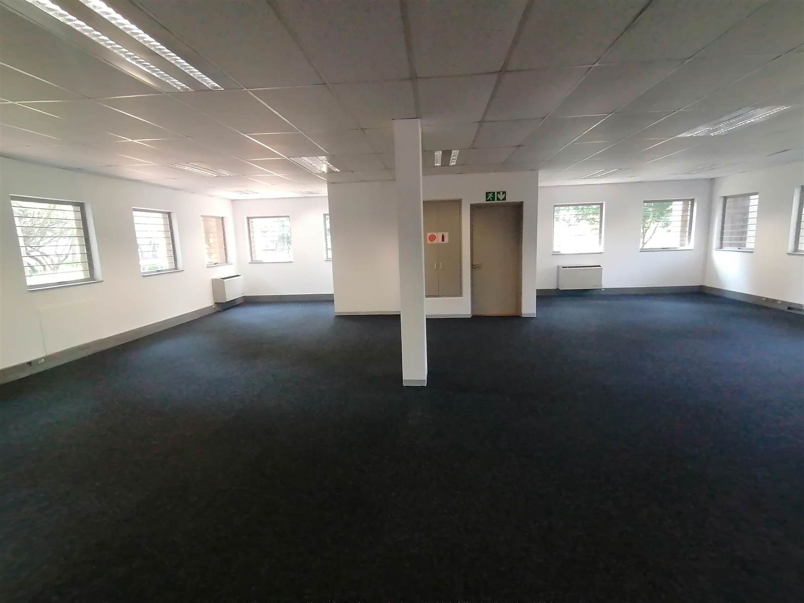 189  m² Commercial space in Halfway House photo number 9