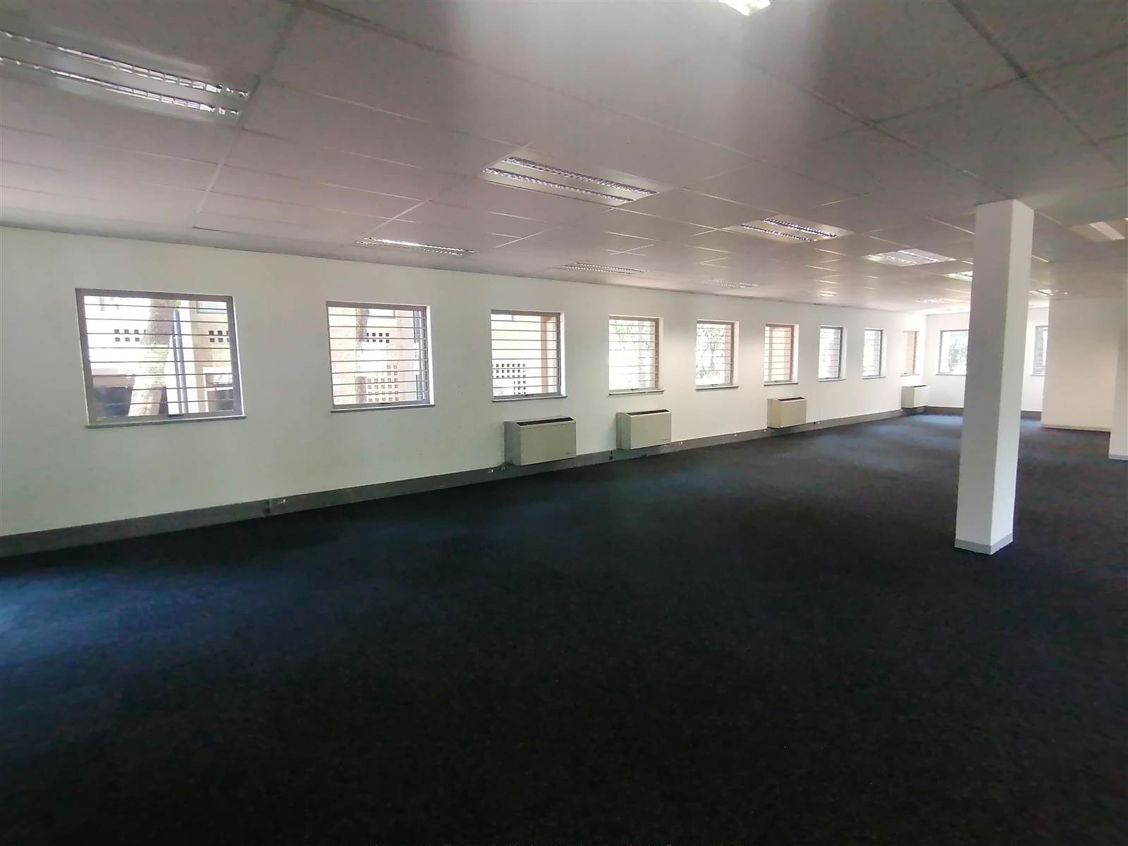 189  m² Commercial space in Halfway House photo number 8