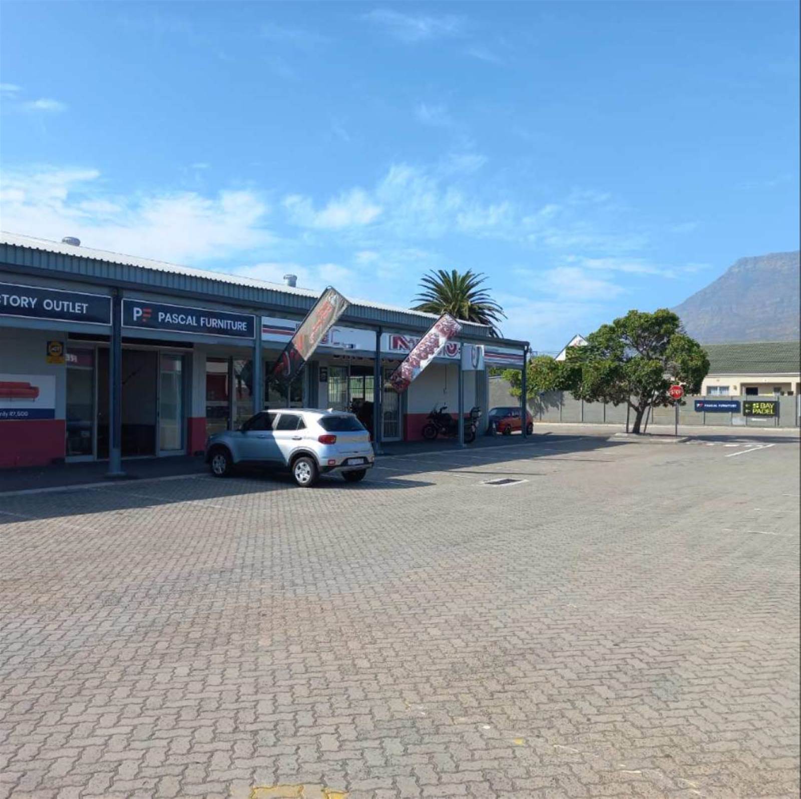 283  m² Retail Space in Tokai photo number 5