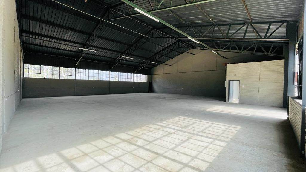 350  m² Industrial space in Krugersdorp North photo number 5