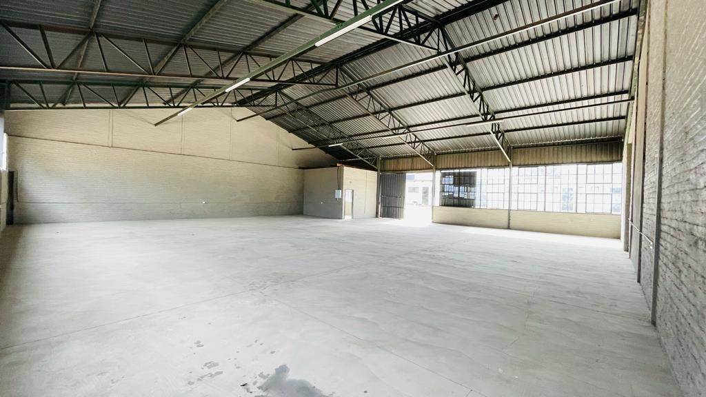 350  m² Industrial space in Krugersdorp North photo number 6